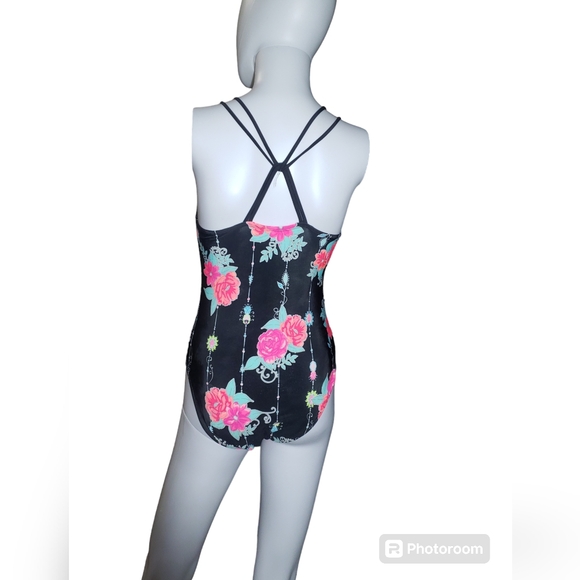 Beautiful Floral Bikini One-Piece Swim  🏊‍♂️ Black & Pink Women's Sz L (10,12) - Picture 4 of 14